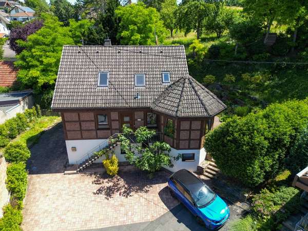 Schönes Einfamilienhaus in ruhiger Lage! — Bild 2 von 29