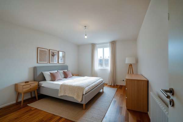 Außergewöhnliche Dachgeschosswohnung in denkmalgeschütztem Prachtbau in bester Lage von Mainz — Bild 5 von 23