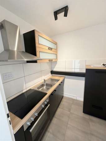 Attraktive 3-Zimmer-Wohnung (50 m²) – renoviert, gut angebunden, vielseitig nutzbar — Bild 8 von 11