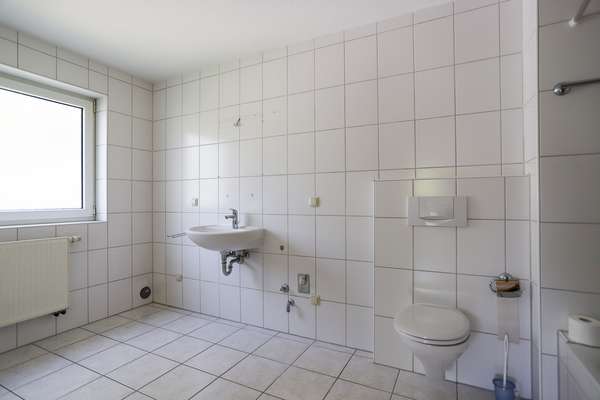 Helle 3-Zimmerwohnung mit Balkon in Mainz! — Bild 13 von 16