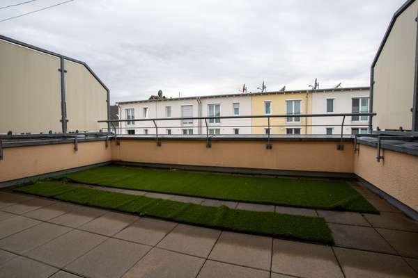Idyllisches Wohnen am Feldrand: Reihenmittelhaus mit Dachterrasse! — Bild 20 von 24