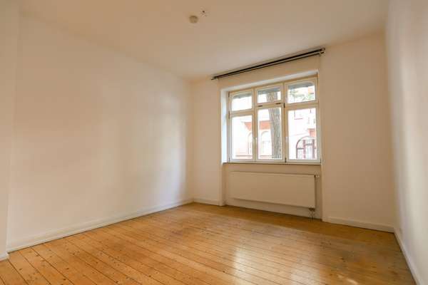 Schöne 3-Raum-Hochparterre-Wohnung im Wiesbadener Altbau! — Bild 4 von 9