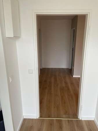 Attraktive 3-Zimmer-Wohnung (50 m²) – renoviert, gut angebunden, vielseitig nutzbar — Bild 6 von 11