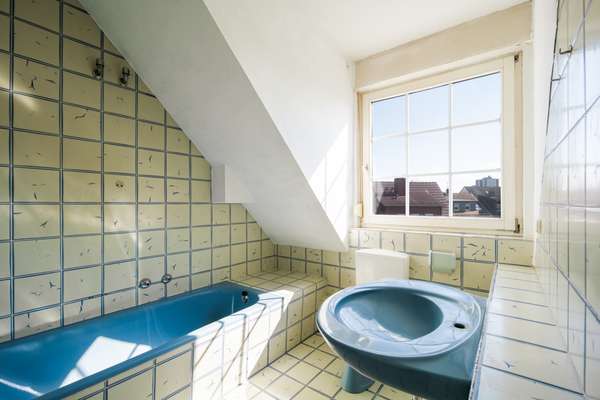 Urbanes Wohnen & ein hohes Maß an Lebensqualität: Charmantes Einfamilienhaus mit Einliegerwohnung — Bild 29 von 31