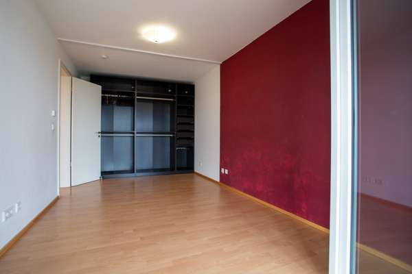 Idyllisches Wohnen am Feldrand: Reihenmittelhaus mit Dachterrasse! — Bild 12 von 24