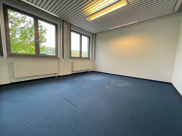 Großzügige Bürofläche im beliebten Telco Gebäude in Idstein! — Bild 9 von 14