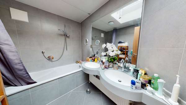 Großzügige 4-Zimmer-Wohnung in schöner Lage von Wiesbaden! — Bild 15 von 18