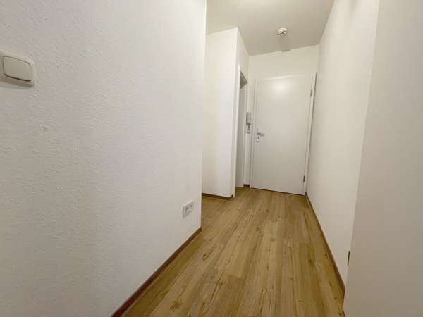 Schickes 1-Zimmer Appartement mit Einbauküche in der Mainzer Neustadt — Bild 7 von 10