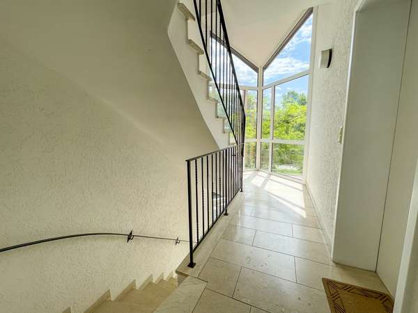 Helle 2-Zimmerwohnung mit Balkon! — Bild 3 von 10
