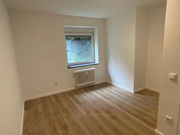 Attraktive 3-Zimmer-Wohnung (50 m²) – renoviert, gut angebunden, vielseitig nutzbar — Bild 4 von 11