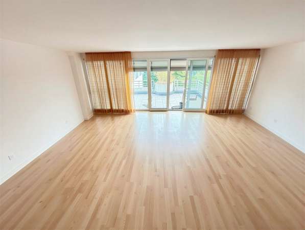 Wo die Dachterrasse zum zweitenWohnzimmer wird – Penthouse-Maisonette über zwei Ebenen — Bild 5 von 24