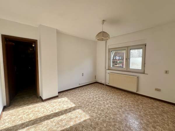 Ein Ort zum Gestalten – Einfamilienhaus mit Dachterrasse in Breckenheim — Bild 14 von 28