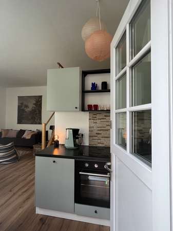 Möbliertes Wohnen auf Zeit: Individuelles Loft in ruhigem Innenhof-5 Min v. Taunusstr. — Bild 4 von 13
