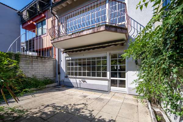 Urbanes Wohnen & ein hohes Maß an Lebensqualität: Charmantes Einfamilienhaus mit Einliegerwohnung — Bild 7 von 31