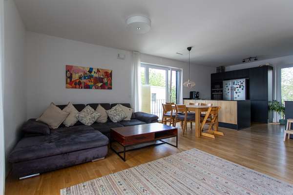 Moderne 3-Zimmer-Wohnung mit hochwertiger Ausstattung — Bild 2 von 15