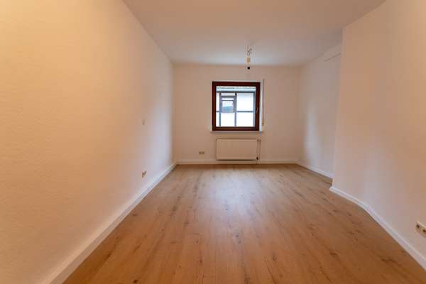 3 Zimmerwohnung im charmanten Budenheim ! — Bild 2 von 8
