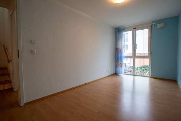 Idyllisches Wohnen am Feldrand: Reihenmittelhaus mit Dachterrasse! — Bild 16 von 24