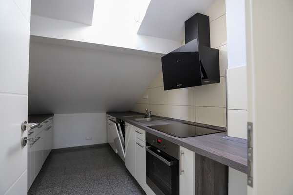 Attraktive 2-Zimmer-Wohnung mit EBK in Mainz — Bild 7 von 14