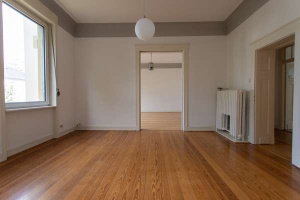3-Zimmer Altbauwohnung mit zwei Balkonen - Ihr neues Zuhause zum Wohlfühlen! — Bild 8 von 19