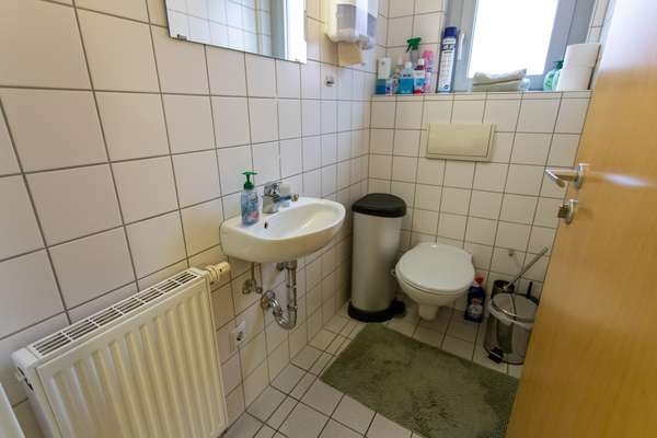 Büroetage im Erdgeschoss mit ca. 140 m² – Top Lage für Ihr Unternehmen — Bild 22 von 25