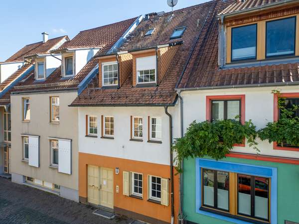 Urbanes Wohnen & ein hohes Maß an Lebensqualität: Charmantes Einfamilienhaus mit Einliegerwohnung — Bild 5 von 31