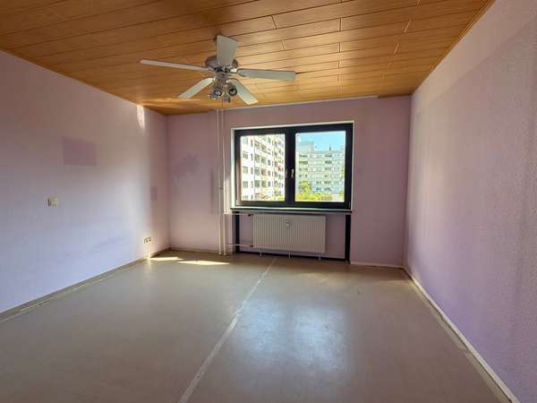 Sofort Bezugsfrei & voller Möglichkeiten - 3-ZImmer-Wohnung mit Balkon und Blick ins Grüne — Bild 12 von 20