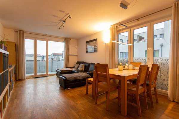 Lichtdurchflutetes Wohnerlebnis in Wiesbaden – 3-Zimmerwohnung mit sonnigem Balkon! — Bild 13 von 19