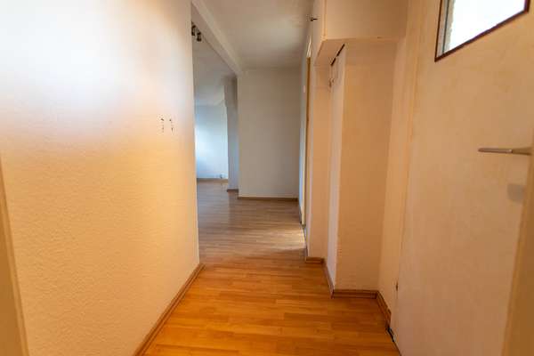 Mehrfamilienhaus mit 6 Wohneinheiten in zentraler Lage! — Bild 25 von 36