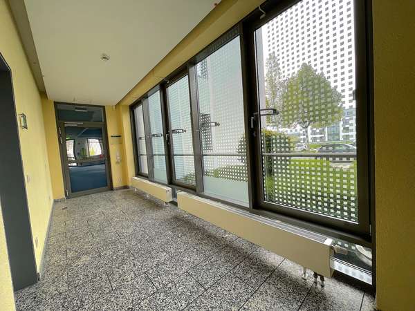 Über 640 qm Bürofläche mit Empfang in Idstein! — Bild 15 von 16