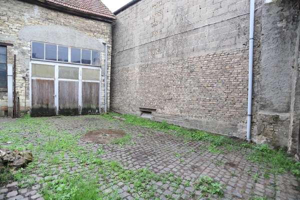 Sanierungsbedürftiges 1-3 Familienhaus mit Scheune & großem Innenhof — Bild 14 von 55