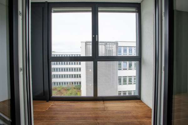 Einzigartige Gelegenheit: Traumwohnung am Winterhafen mit atemberaubendem Ausblick! — Bild 14 von 26