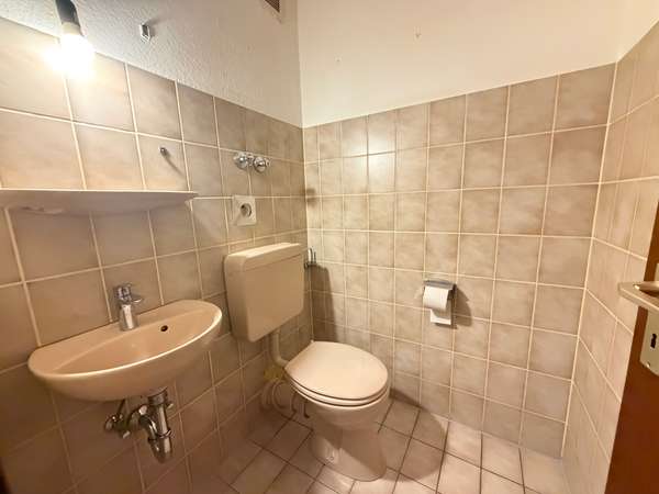 Ihr Sonnenbalkon an der Laubenheimer Höhe -  helle 3 Zimmerwohnung mit perfekter Raumaufteilung — Bild 16 von 18