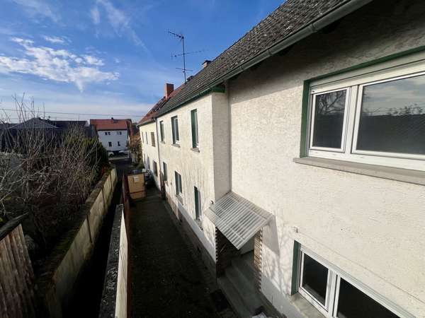 Ein Ort zum Gestalten – Einfamilienhaus mit Dachterrasse in Breckenheim — Bild 8 von 28