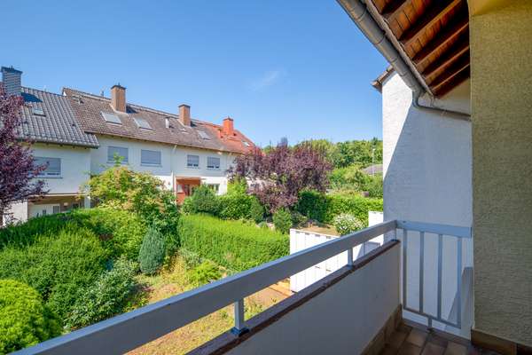 Raumwunder mit ausgebautem Dachgeschoss – Reihenmittelhaus mit Gestaltungspotential — Bild 16 von 32