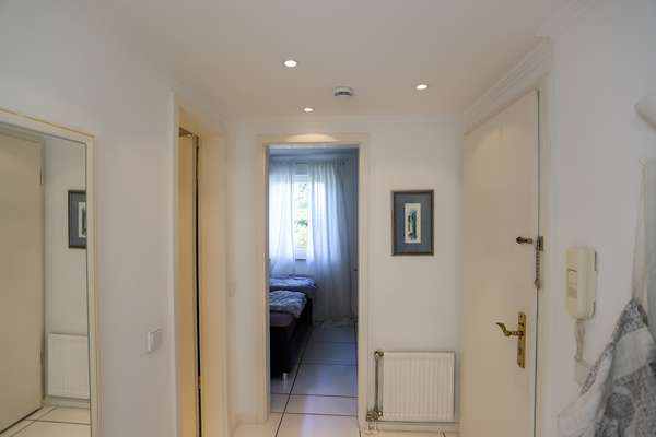 Helle Erdgeschosswohnung mit Terrasse und Garten! — Bild 7 von 15