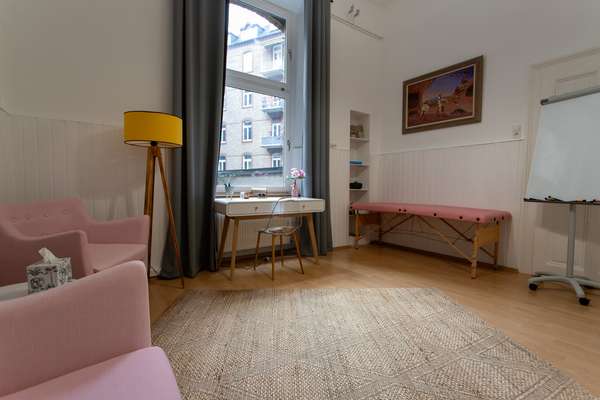 Gelegenheit!! Wohlfühl-Wohnung im Rheingauviertel — Bild 13 von 15