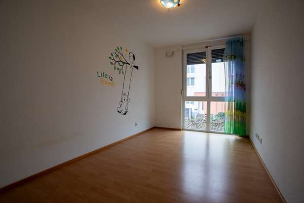 Idyllisches Wohnen am Feldrand: Reihenmittelhaus mit Dachterrasse! — Bild 15 von 24