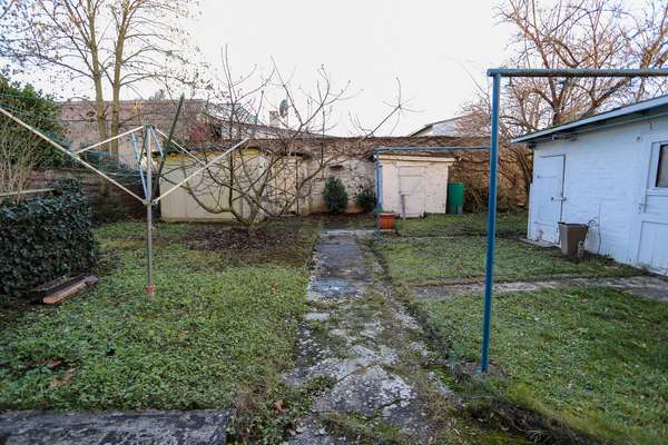 Mehrfamilienhaus mit 6 Wohneinheiten in zentraler Lage! — Bild 36 von 36