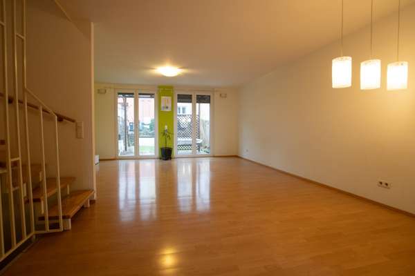 Idyllisches Wohnen am Feldrand: Reihenmittelhaus mit Dachterrasse! — Bild 6 von 24