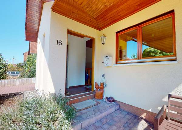 Schönes Einfamilienhaus in ruhiger Lage von Gau-Weinheim! — Bild 6 von 19