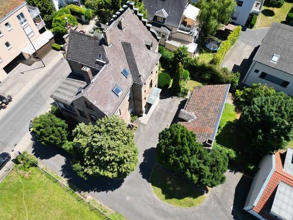 Charmantes Altbau-MFH mit 5 WE in Eltville! Dachgeschosswohnung bereits freigestellt! — Bild 5 von 34