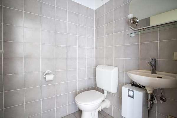 Sonnenverwöhnte 3 Zimmer - Wohlfühlwohnung mit Balkon und Tiefgaragenstellplatz — Bild 13 von 15