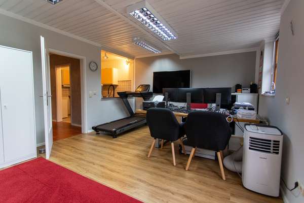 Familienfreundliches Reihenmittelhaus mit Garage in Dietzenbach-Steinberg! — Bild 7 von 26