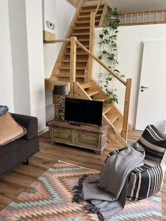 Möbliertes Wohnen auf Zeit: Individuelles Loft in ruhigem Innenhof-5 Min v. Taunusstr. — Bild 7 von 13