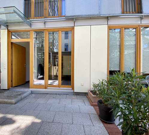 Moderne Split Level-Wohnung mit Terrasse — Bild 2 von 10