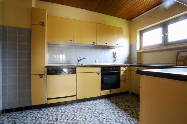 Charmantes freistehendes Einfamilienhaus in beliebter Lage von Harxheim! — Bild 13 von 21