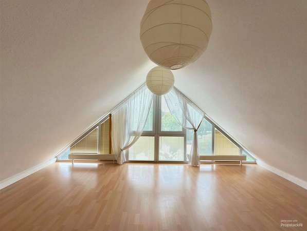 Wo die Dachterrasse zum zweitenWohnzimmer wird – Penthouse-Maisonette über zwei Ebenen — Bild 12 von 24