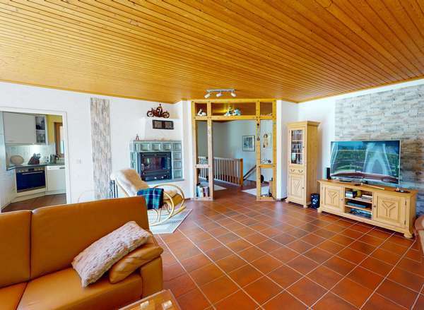 Schönes Einfamilienhaus in ruhiger Lage von Gau-Weinheim! — Bild 11 von 19