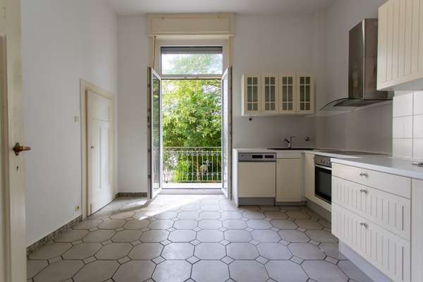 3-Zimmer Altbauwohnung mit zwei Balkonen - Ihr neues Zuhause zum Wohlfühlen! — Bild 9 von 19