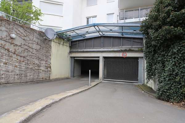 Sonnenverwöhnte 3 Zimmer - Wohlfühlwohnung mit Balkon und Tiefgaragenstellplatz — Bild 14 von 15
